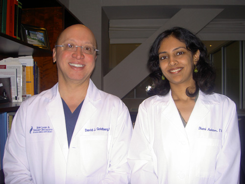 Dr. Rinky Kapoor with Dr. David Goldberg – Clinical Professor and Director of laser research in the Department of Dermatology at the Mount Sinai School of Medicine, New York, USA